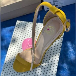 Women’s size 6.5 yellow heels